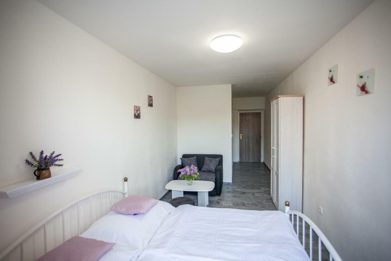 Ubytovani Rozmberk Nad Vltavou 18 ภายนอก รูปภาพ